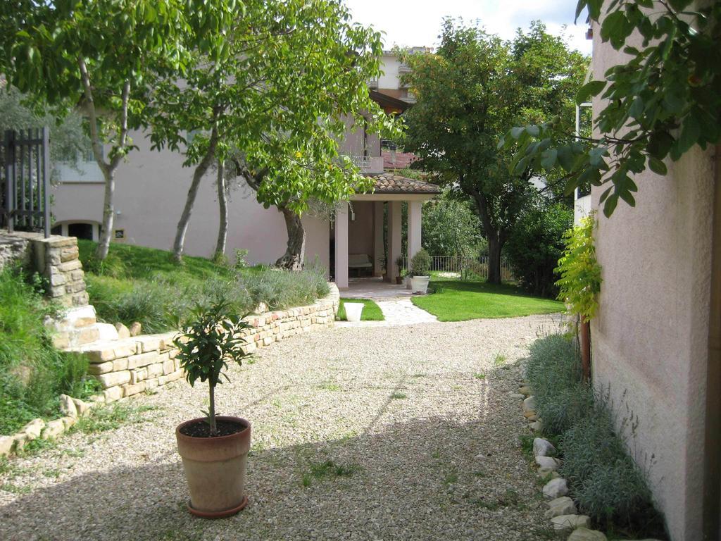 Altrocanto Farindola Exterior foto